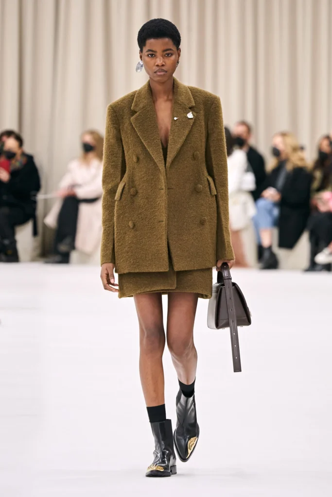 minimalizm w modzie topowe marki jilsander
