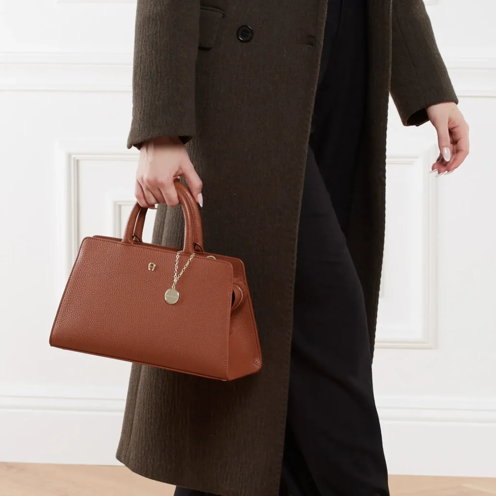 torebka aigner