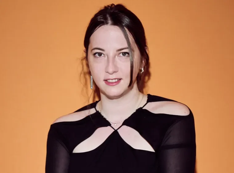 Nensi Dojaka od albanskich korzeni do swiatowej mody