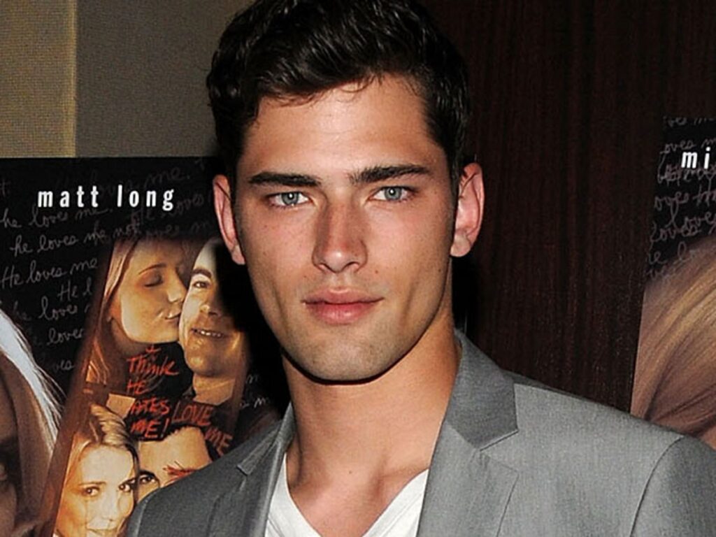 kim jest Sean O'Pry
