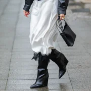 luksusowe kozaki na koturnie do czego je zalozyc