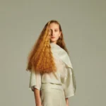 Najmodniejsze bluzki damskie topowe marki